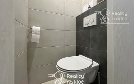 Na predaj moderne zrekonštruovaný 3-izbový byt so záhradkou