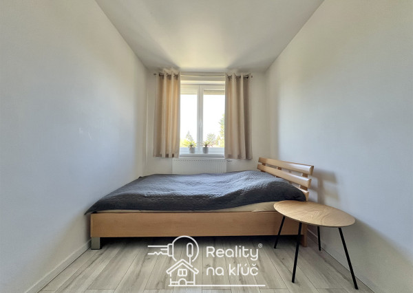 Na predaj moderne zrekonštruovaný 3-izbový byt so záhradkou